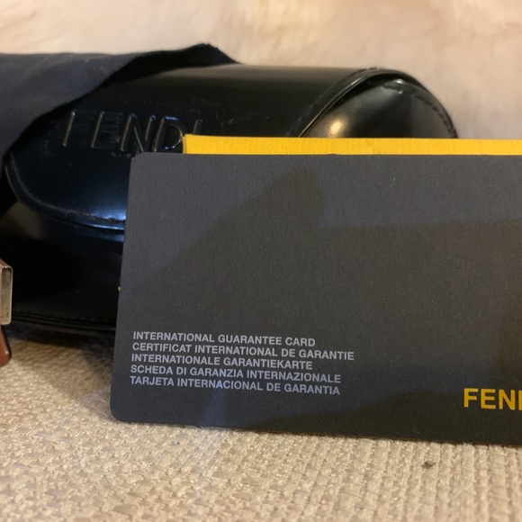 Fendi Sunglasses with Case Card envelope - Picture 7 of 7